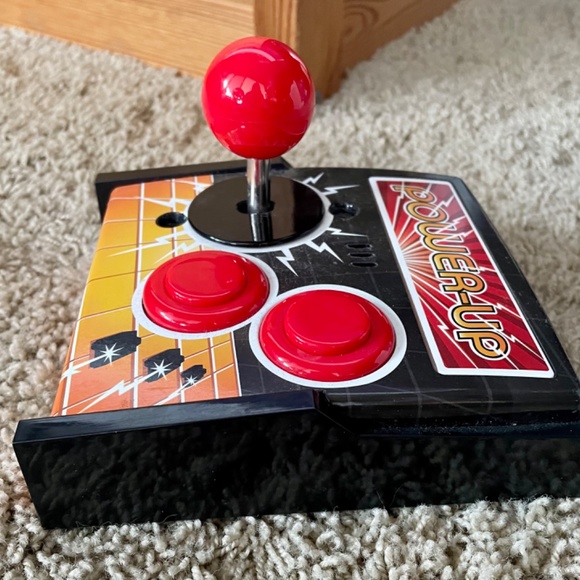 *~* ThinkGeek POWER-UP ARCADE Joystick LiGHT SWiTCH Cover *~* Light & Sounds - Picture 2 of 4